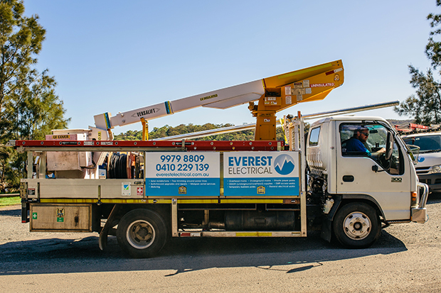 Power Pole Installation Everest Electrical Truck